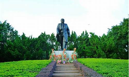 深圳莲花山公园门票价格,深圳莲花山公园好玩吗门票多少钱